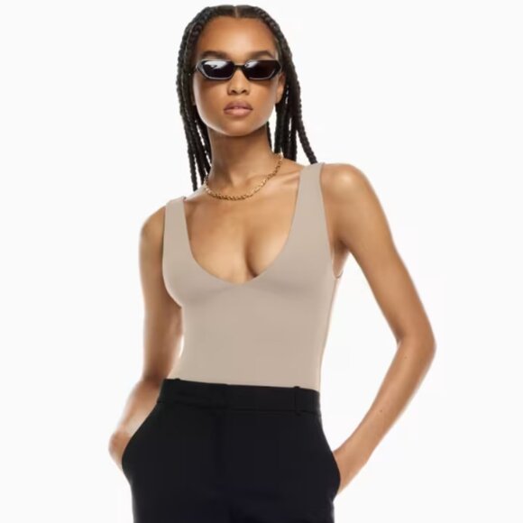 Aritzia | Babaton Contour V-neck bodysuit Taupe | Size 2XS Women's - Picture 11 of 15